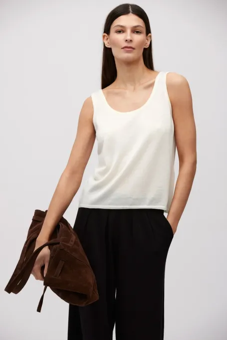 Bílý pletený top s kašmírem