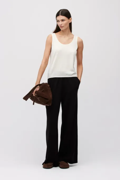 Bílý pletený top s kašmírem