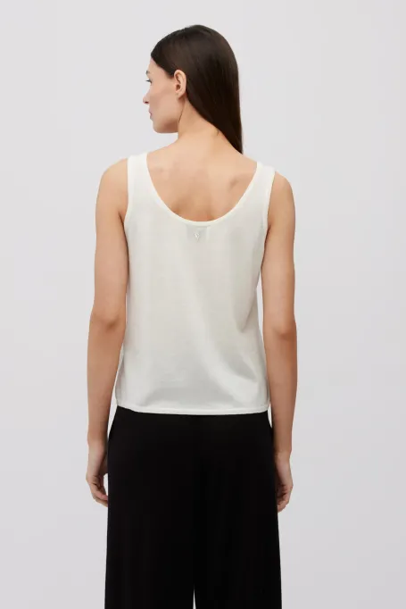 Bílý pletený top s kašmírem