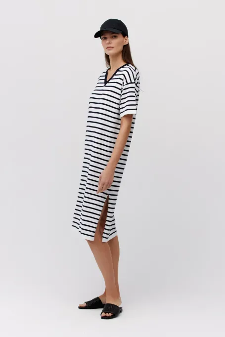 Bílá pruhovaná tubová šaty