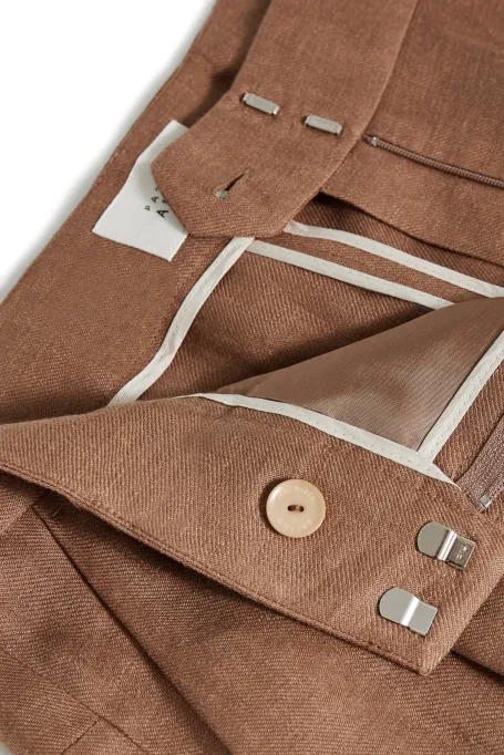Hnědé lněné kalhoty ke kostýmu