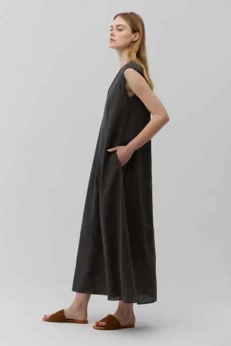 Lněná tmavozelená maxi šaty bez rukávů