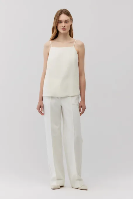 Béžový hedvábný top se čtvercovým výstřihem