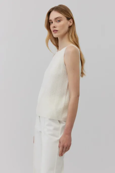 Bílý top s halter výstřihem z merino vlny