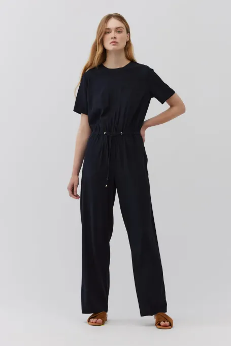 Námořnicky modrý overal z hedvábí