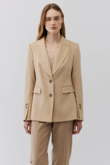 Kurtka z velbloudí vlny v barvě albínové béžové