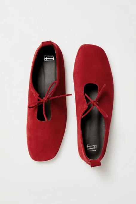 Červené baleríny z jemné kůže