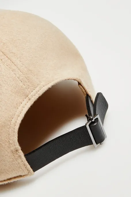 Bežová kšiltovka z velbloudí vlny