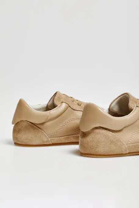 Bežové retro bowlingové tenisky