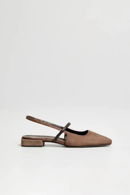 Hnědé slingback boty z nubukové kůže