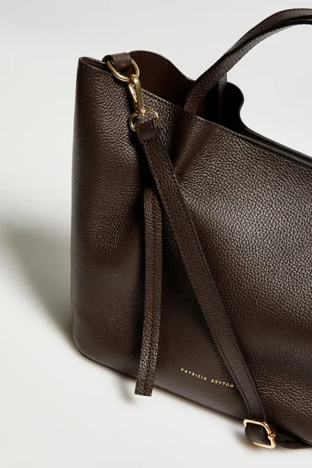 Hnědá kožená nákupní taška