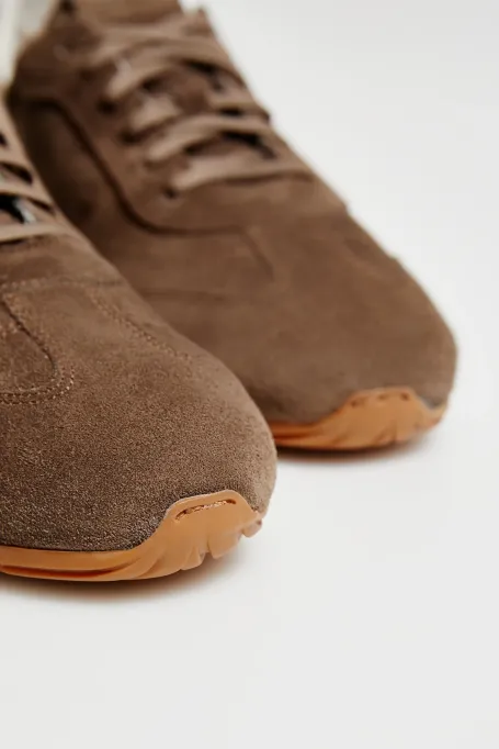 Hnědé retro tenisky z nubukové kůže