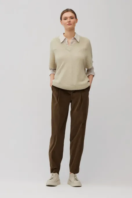 Jasnozelený svetr s alpaka vlnou