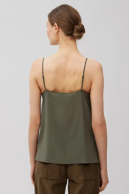 Zelený hedvábný top na ramínkách