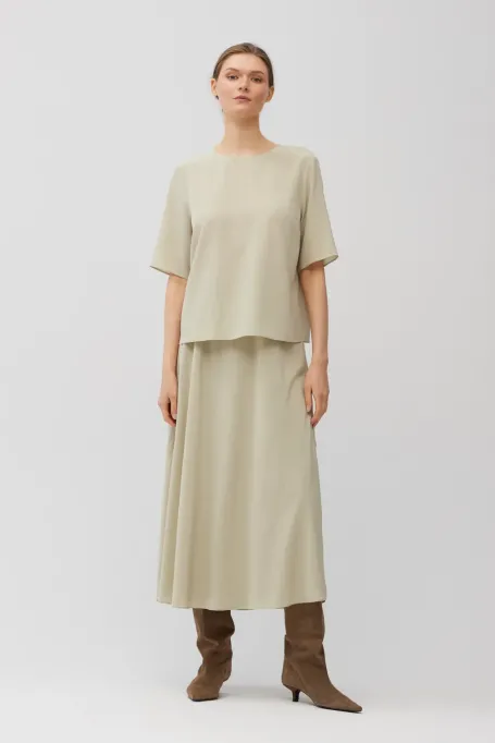 Jasnozelená blůza z hedvábí s krátkým rukávem