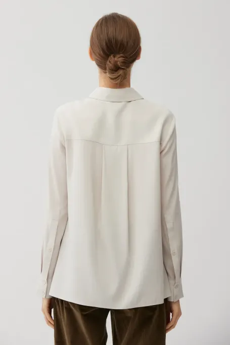 Bežová volná košile z hedvábí