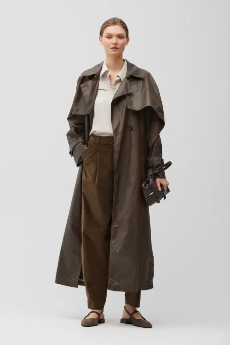 Dvouřadý trenčkot s páskem