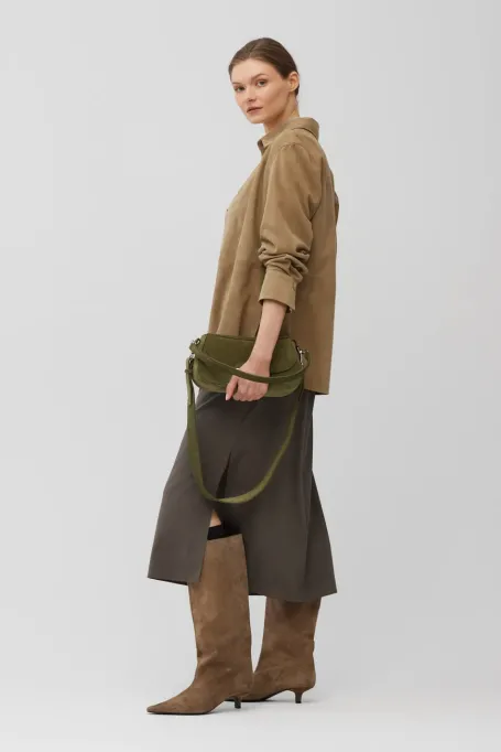 Malá zelená kabelka z přírodní semišové kůže