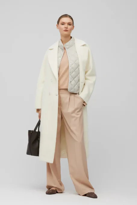 Bílý kabát z vlny alpaky a hedvábí