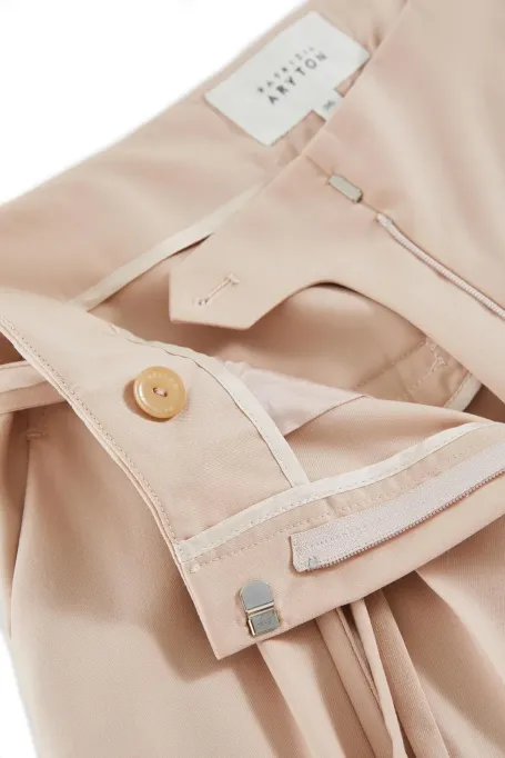 Spodní kalhoty z panenské vlny v pudrově růžové barvě