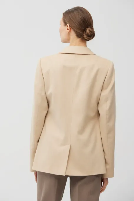 Kurtka z velbloudí vlny v barvě albínové béžové