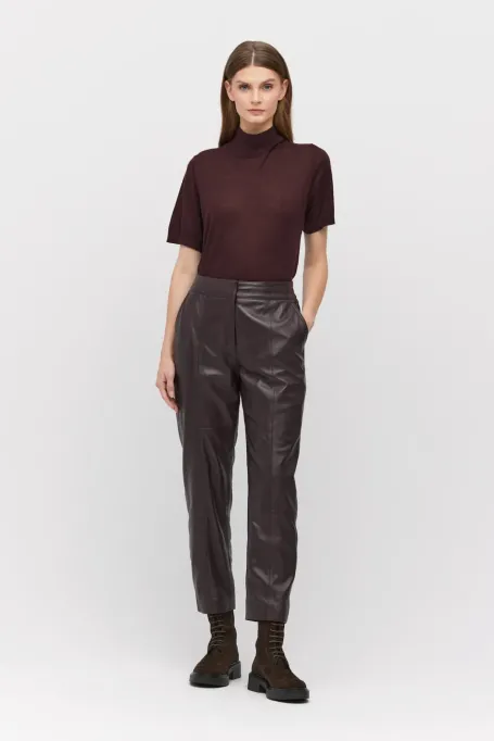 Baklažánové kožené kalhoty s kapsami