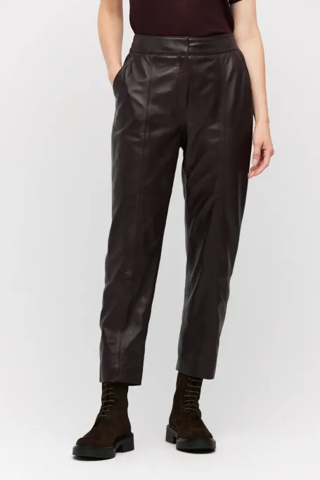 Baklažánové kožené kalhoty s kapsami