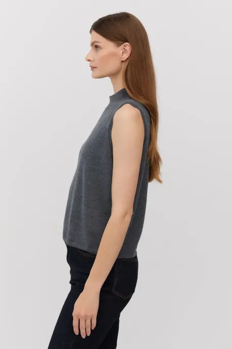 Šedý polo rolák bez rukávů