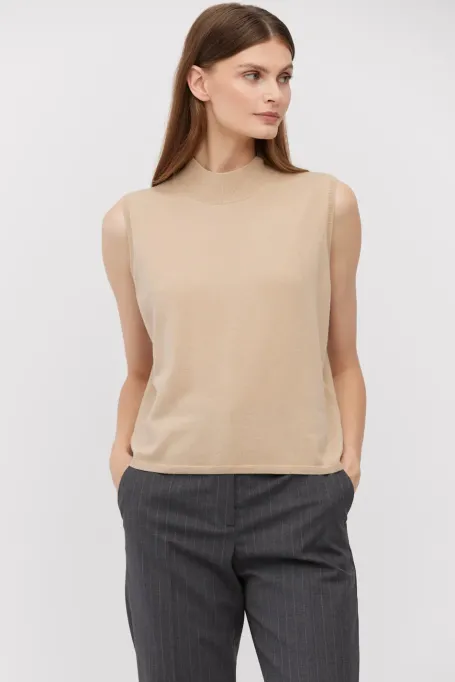 Bežový polo golf bez rukávů