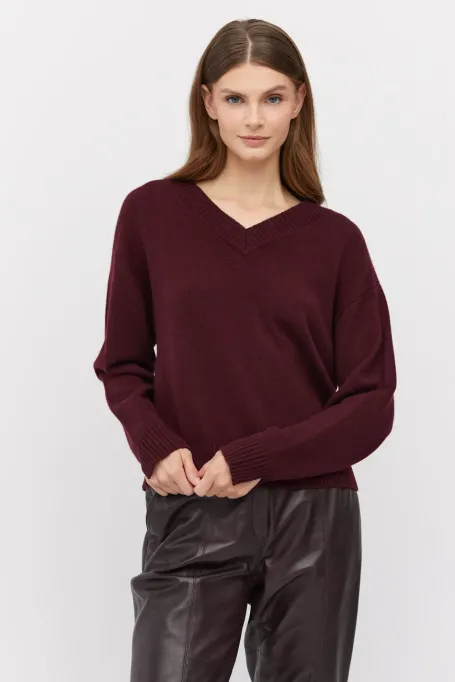 Volný třešňový svetr s kašmírem a merino vlnou