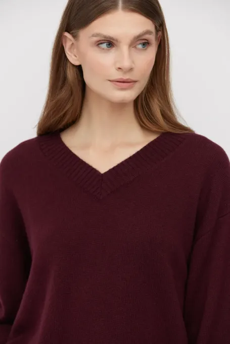 Volný třešňový svetr s kašmírem a merino vlnou