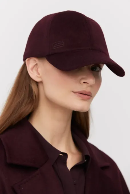 Kšiltovka s příměsí kašmíru a hedvábí