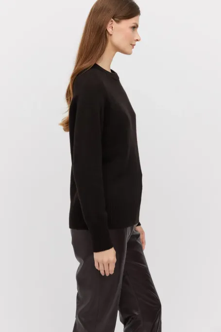 Hnědý svetr z kašmíru a merino vlny