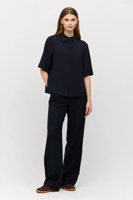 Granátová hedvábná košile s krátkým rukávem