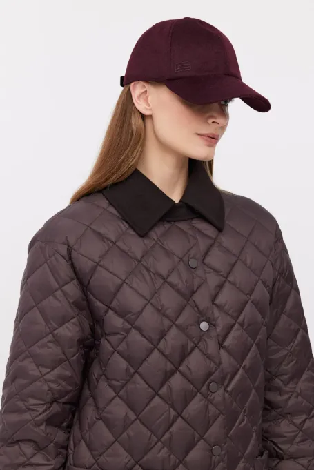 Hnědá prošívaná péřová bunda s límečkem