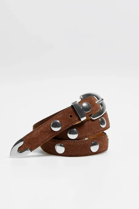 Zamszový pásek s hroty