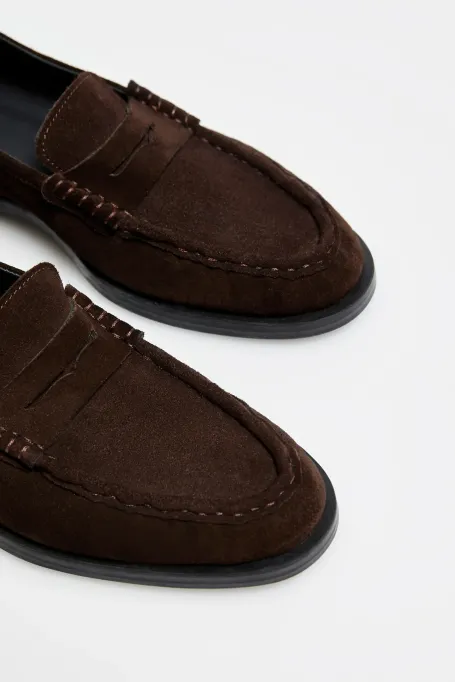 Hnědé mokasíny z nubukové kůže