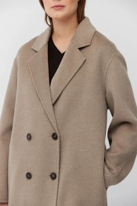 Jasnobrązový kabát s kašmírem a hedvábím doubleface