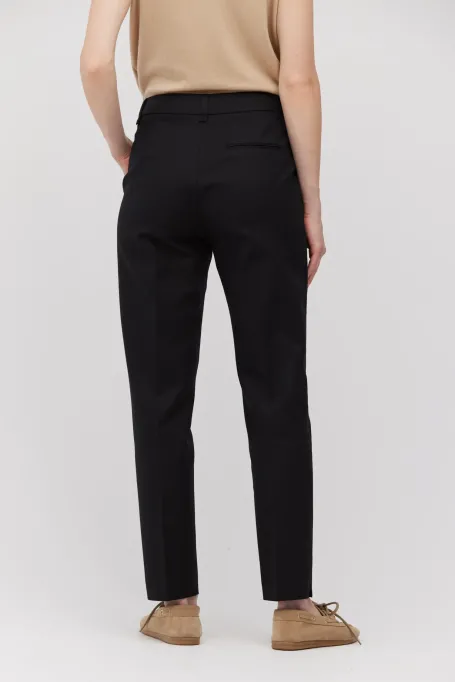 Černé kalhoty z bavlny se zužující se nohavicí