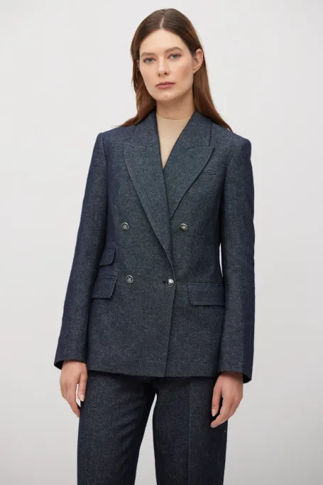 Granátový blejzr k obleku s lnem a kašmírem