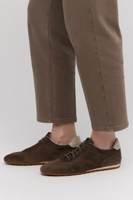 Hnědé retro tenisky z nubukové kůže