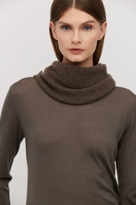 Hnědá pletená blůza z merinovlny