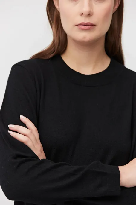 Černé šaty z merino vlny