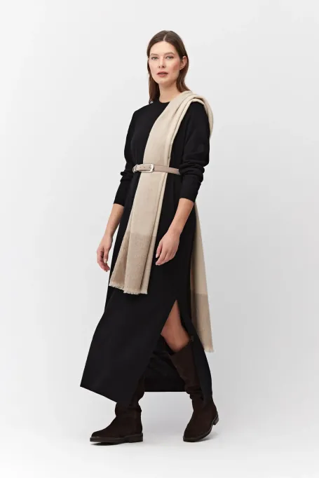 Černé šaty z merino vlny