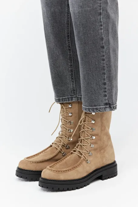 Šněrovací zamszové kotníkové boty
