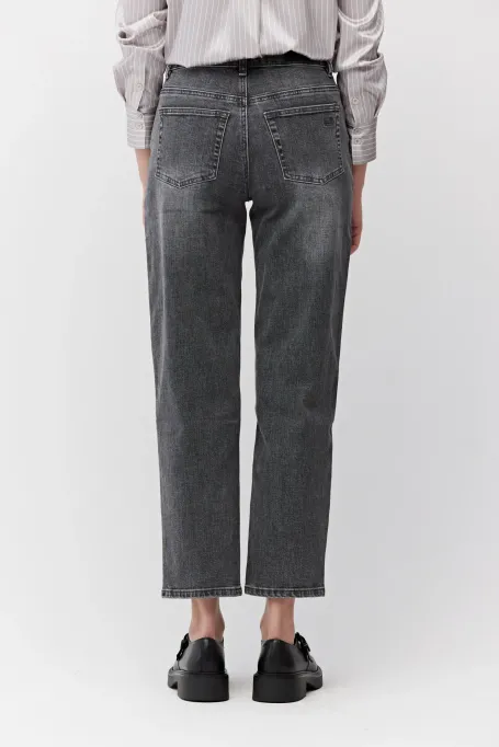 Šedé džíny mom fit s vysokým pasem