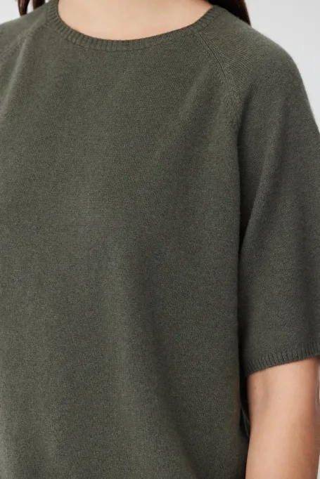 Zelená blůza s krátkým rukávem z kašmíru