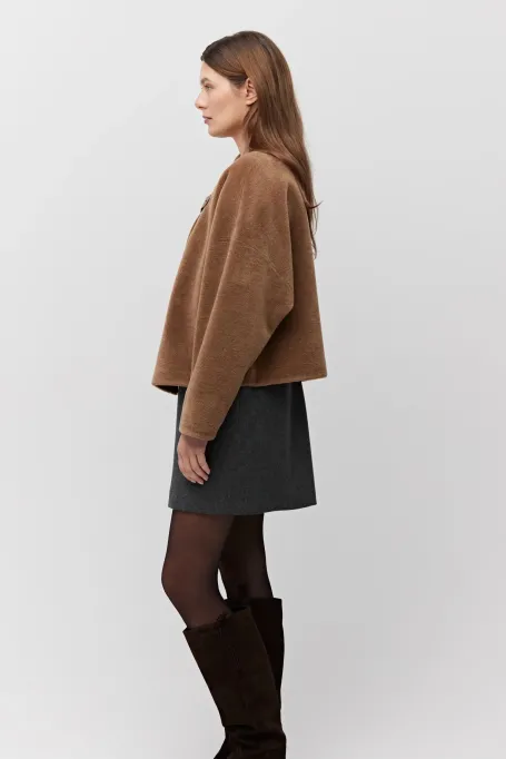 Hnědá kratší bunda z teddy bear vlny