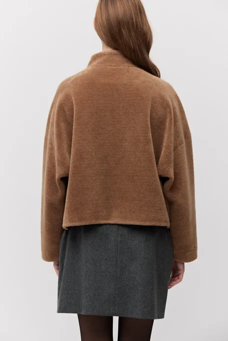 Hnědá kratší bunda z teddy bear vlny