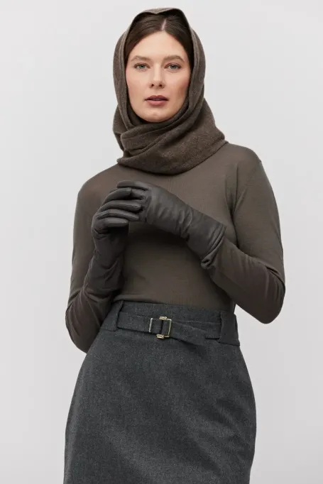 Hnědé kožené rukavice